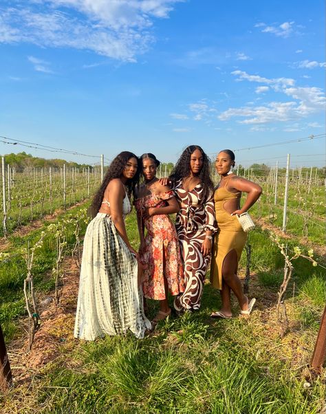 Vineyard Outfit Summer Black Women, Winery Looks For Black Women, Napa Valley Black Women, Wine Vineyard Outfit Black Women, Black Women Winery Outfits, Winery Black Women, Wine Tasting Black Women, Vineyard Outfit Black Women, Napa Wine Tasting Outfit Fall