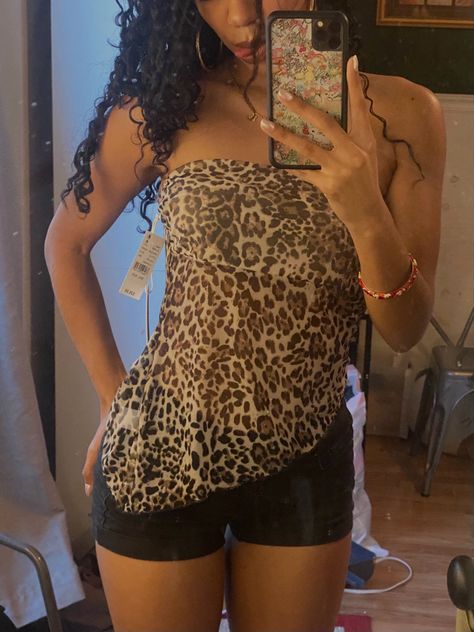 #ootd #cheetah #leopard Cheetah Print 2000s, Ginny Aesthetic, Cheetah Print Clothes, Printed Top Outfit, Printed Shirt Outfit, Cheetah Clothes, Pretty Fits, Leopard Print Outfits, Looks Pinterest