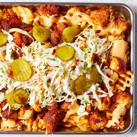 Super Bowl Party Menu, Nashville Hot Chicken Recipe, Mac And Cheese Pizza, Hot Chicken Recipe, Nashville Chicken, Ham Cheese Sliders, Chicken Fries, Wings Recipe Buffalo, Toasted Ravioli