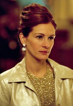 oceans 11 julia roberts gold dress - Google Search | Julia Roberts | Pinterest | Julia Roberts, Ocean and Julia Roberts Hair Julia Roberts Hair, Ocean's Eleven, Hair History, Erin Brockovich, Oceans Eleven, Oceans 11, Danny Ocean, Famous Actresses, Hollywood Actress