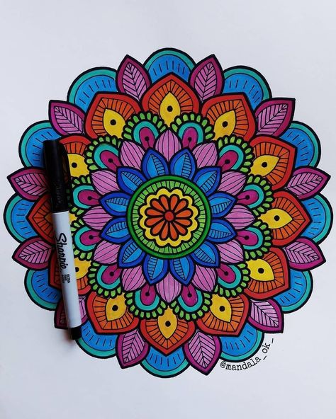 Drawing Ideas Mandala, New Year Drawing Ideas, New Drawing Ideas, New Year Drawing, Mandala Doodle, New Drawing, Mandala Designs, Mandalas Drawing, Mandala Art Lesson