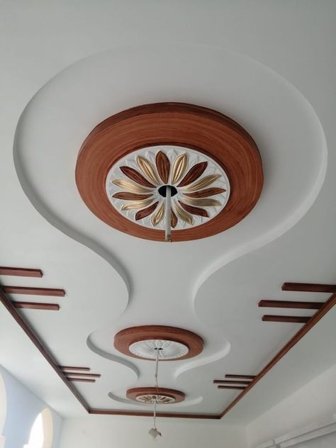 Hall Sealing Designs Simple, New Ceiling Design For Hall, Roof Sealing Design Hall, Gypsum False Ceiling For Hall Modern, House Sealing Design, Interior Roof Design Ceilings, Fall Siling Design For Room, Celing Roof Design Cement, Fall Selling Design For Hall Latest