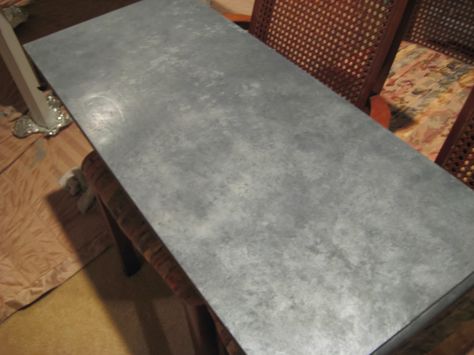 Salt Marsh Cottage: Faux Zinc Tabletop--Super Easy Tutorial Faux Zinc Paint Finish, Faux Metal Paint Finish, Zinc Table Top, Zinc Countertops, Zinc Table, Modern Industrial Decor, Faux Metal, Diy Table Top, Salt Marsh