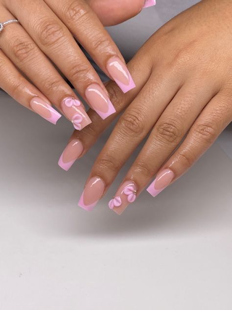 Short Nail Designs Pink French Tip, Short Coffin Pink French Tip Nails, Baddie Short Acrylic Nails Pink, Short Pink French Tip Nails With Rhinestones, Cute Short Nail Sets Pink French, Short Acrylic Nails On Black Women Pink, Short Baddie Nails, Pink Short Acrylic Nails, Beginner Nail Designs