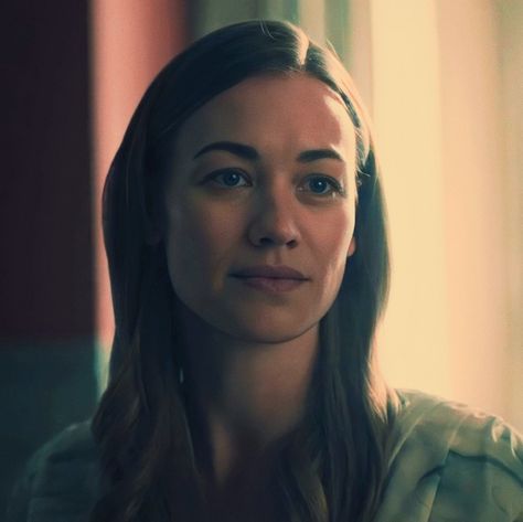 Serena Joy, A Handmaids Tale, Joy Icons, Handmaids Tale, The Handmaid's Tale, Yvonne Strahovski, Handmaid's Tale, Tv Shows, Pasta