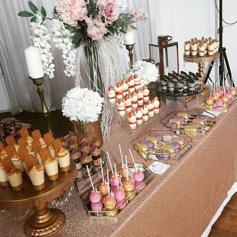 Uzma Eajaz on Instagram: “Dessert table setup 😍 #desserttable #desserts #love #dessertsofinstagram #dessertshots #cakepops #cakesicles #cakedecorating…” Gala Dessert Table, Ramadan Dessert Table, Brownies Dessert Table, Unique Dessert Table Ideas, Acrylic Dessert Table Display, Pastry Table Ideas Desserts, Desert Table Setup Ideas, Filipino Dessert Table, Treat Table Set Up