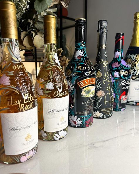 Hollie Webb | A week filled with lots of special bottles for all the occasions ✨ #handpaintedbottles #handpainted #artist #designer #printdesigner... | Instagram Painted Alcohol Bottles, Decorating Wine Bottles, Cold Bag, Custom Wine Bottles, Woodford Reserve, Hand Painted Bottles, Painted Bottle, Glass Bottles Art, Alcohol Bottles