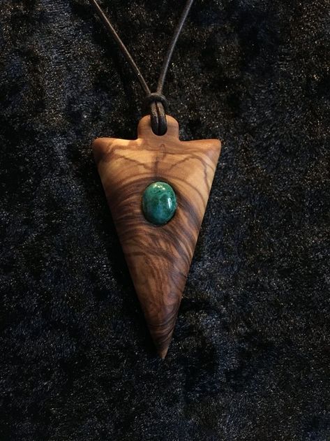 Olive Jewelry, Wood Jewelry Diy, Wooden Jewelery, Epoxy Ideas, Diy Jewelry To Sell, Wood Jewelery, Driftwood Jewelry, Diy Jewelry Rings, Wood Resin Jewelry