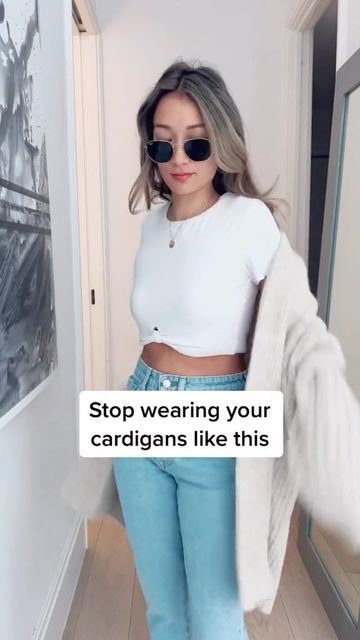 Ways To Wear A Cardigan, Clothing Tricks, Cardigan Ideas, Look Cardigan, Sleek Outfit, Batwing Cardigan, Clothes Hacks, Fly Outfit, Revolve Dresses