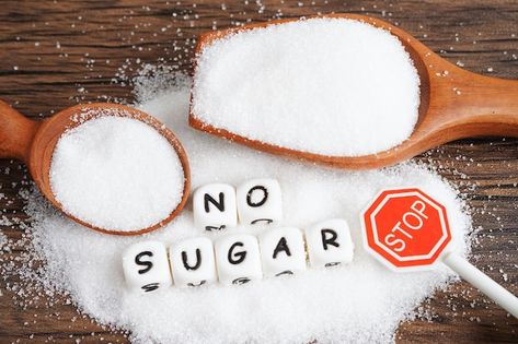 No sugar sweet granulated sugar with tex... | Premium Photo #Freepik #photo #sweetener #glucose #obesity #fat Sugar Free Lifestyle, Too Much Sugar, Sugar Free Diet, Sugar Intake, Sugary Food, Ate Too Much, Nutrient Rich Foods, Sugar Detox, Sugar Cravings