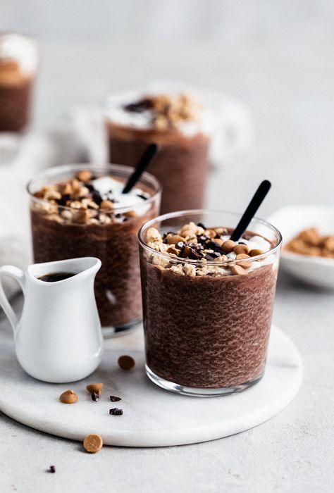 Pudding Photography, Chia Pudding Vegan, Cinnamon Swirl Banana Bread, Chocolate Chia Seed Pudding, Chocolate Chia Pudding, Chia Pudding Recipes, Peanut Butter Chips, Creamy Chocolate, Cereal Recipes