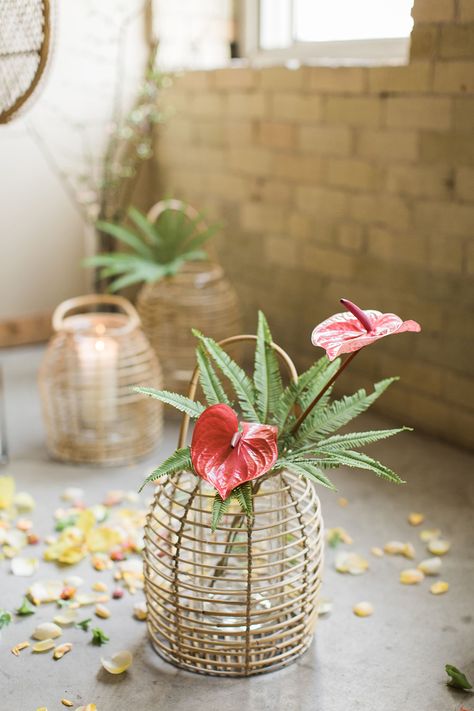 Hawaiian Centerpieces, Mermaid Theme Cake, Cuban Wedding, Tiki Wedding, Cuban Twist, Mermaid Party Decor, Tropical Wedding Centerpieces, Tropical Wedding Reception, Tropical Centerpieces