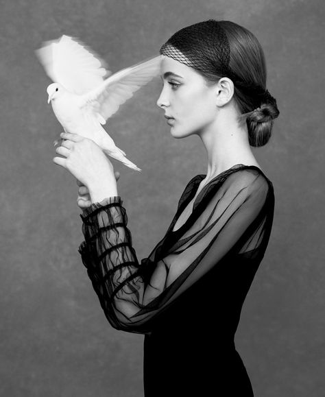 Lara Jade, Photo Class, Vogue Wedding, Female Profile, International Women’s Day, Fashion Photography Inspiration, Dark Beauty, Elements Of Art, Animal Fashion