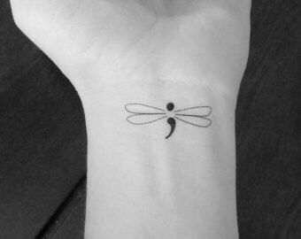 De betekenis van de puntkomma tattoo - One Hand in my Pocket Deep Meaningful Tattoos, Semicolon Tattoo Meaning, Small Dragonfly Tattoo, Dragonfly Tattoo Design, Health Tattoo, Semicolon Tattoo, Muster Tattoos, Dragonfly Tattoo, Tattoo Trends