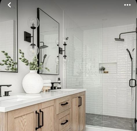 Master Bath Modern Farmhouse Style, Bathroom Inspiration Black Hardware, Bathroom Layout Double Vanity, Modern Bathroom Remodel Ideas Elegant, Bathroom Design Themes, Bathroom Remodel Wood Cabinets, Master Bath Tile Inspiration, Wood Bathroom Vanity With Wood Floor, Modern Classic Bathroom Ideas