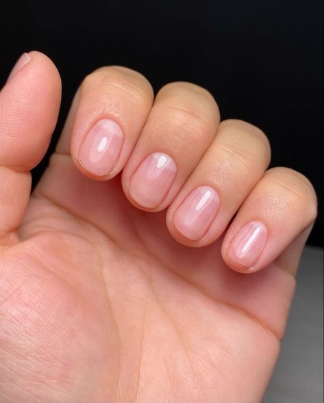 Nude Manicure, Fresh Nails, Natural Nails Manicure, Sheer Nails, Buff Nails, Subtle Nails, Pretty Gel Nails, Instagram Nails, Dry Nails