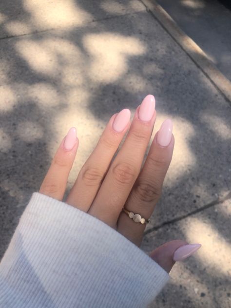 Nail Inspo Solid Color, Light Pink Almond, Milky Pink Nails, Pink Oval Nails, Solid Color Acrylic Nails, Light Pink Acrylic Nails, Almond Nails Pink, Nail Ideas Simple, Almond Acrylic Nails Designs