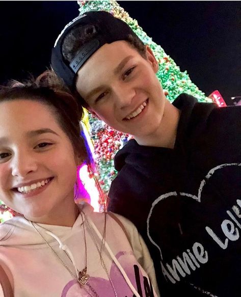 The most of Hannie fans think tha Hannie is a relationship but Annie and Hayden said that the have a very good and strong friendship. What do you think guys??? Hayden And Annie, Annie Leblanc Outfits, Hayden Summerall, Julianna Grace Leblanc, Julianna Leblanc, Annie Grace, Hayley Leblanc, Annie And Hayden, Annie Lablanc