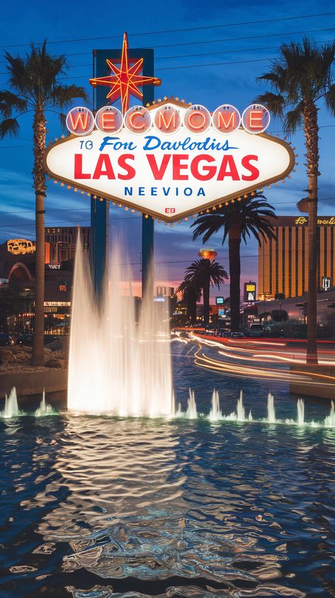 Uncover Hidden Gems: Must-See Las Vegas Tourist Attractions for an Unforgettable Adventure Las Vegas Tourist Attractions, Bellagio Fountains, Grand Canyon West, Hoover Dam, Las Vegas Trip, Unique Experiences, Iconic Landmarks, Hidden Gem, Travel Agent