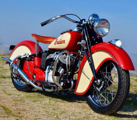 Scout - Classic Indian Motorcycle, Old Motorcycles Vintage, 50s Motorcycle, 70s Motorcycle, Honda Bike, Indian Motorbike, Indian Motors, Vintage Indian Motorcycles, Classic Harley Davidson