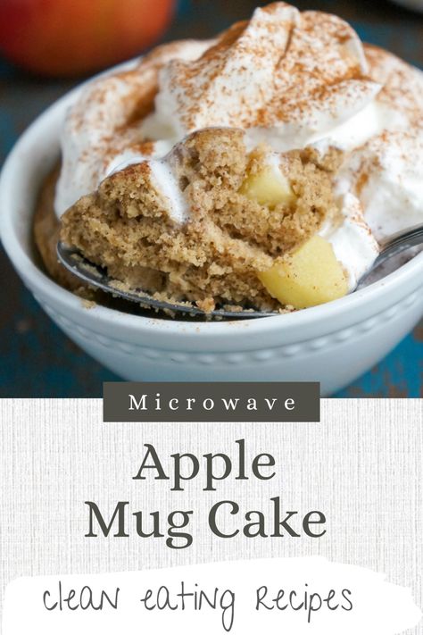 Apple cake with chinks of apples in a small white bowl, cake is topped with whipped cream and cinnamon. Single Serve Apple Pie, Mug Cake Simple, Apple Pie Mug Cake, Apple Mug Cake, Spice Mug Cake, Mug Dessert Recipes, Cinnamon Mug Cake, Mugcake Recipe, Microwave Apples