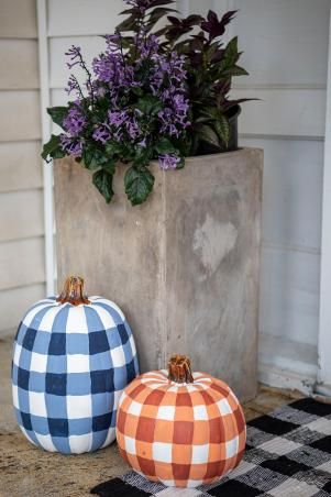 Painted Pumpkin, Easy Fall Crafts, Pumpkin Projects, Faux Pumpkins, Fall Front Porch, Pumpkin Ideas, Fall Crafts Diy, Fall Front, White Pumpkins