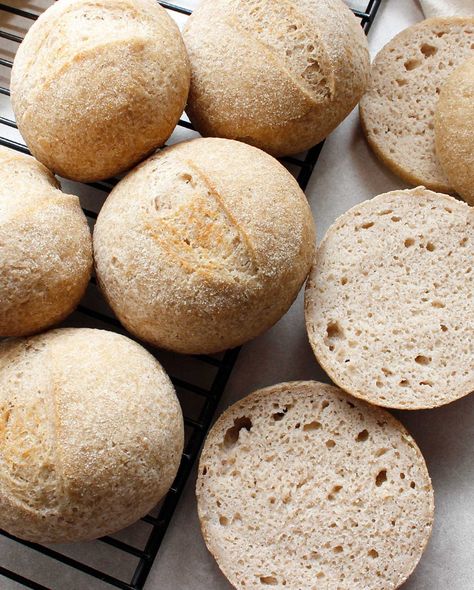 Gluten-Free Sourdough Rolls (Vegan & Allergen-Friendly Recipe) Gf Sourdough Starter, Sourdough Buns, Gluten Free Dinner Rolls, Gluten Free Sourdough Starter, Gluten Free Rolls, Sourdough Rolls, Perfect Sandwich, Gluten Free Buns, Gluten Free Sourdough