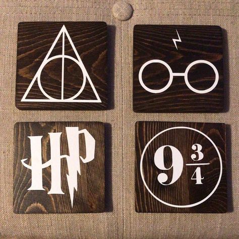 a & b crafts • etsy seller on Instagram: “Harry Potter Coasters⚡️ I’ll never get over how cute these are!😍” Harry Potter Coasters, Harry Potter Kitchen, Homemade Christmas Presents, Coasters Wood, Fancy Soap, Cricut Images, Wood Art Projects, Scroll Saw Patterns, Wood Creations