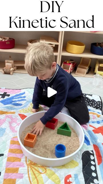 Anthea | Early Learning Play on Instagram: "•DIY KINETIC SAND•  Wondering how to make kinetic sand? This kinetic sand recipe uses just 3 ingredients to make a soft, moldable sand that provides hours of sensory play time.  To recreate this experience you need:   INGREDIENTS * 2 1/2 cups sand * 1 1/2 cup cornstarch  * 1/2 cup oil  INSTRUCTIONS 1. Mix sand and cornstarch together completely. 2. Add oil and mix well.  3. When there are no oily spots and no dry spots, the sand is ready for play time!  Learning: 🏖️ Kinetic sand is particularly beneficial in supporting physical development such as fine motor skills. Social and emotional development can be supported by engaging with the kinetic sand as children may find it calming and relaxing.  Kinetic sand provides a range of sensory experience Sand Activity For Preschool, Sand Play Ideas, Sand Activities, San Instagram, Kinetic Sand Recipe, Make Kinetic Sand, Diy Kinetic Sand, Sand Recipe, Social And Emotional Development