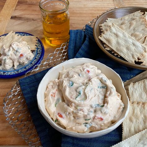 This is a 'make a day before' recipe that is out of this world! Very rich and great for parties or get togethers as it makes a lot. Serve on crackers. Pretzel Beer Cheese Dip, Crawfish Recipe, Crawfish Dip, Crawfish Dishes, Crawfish Pasta, Crawfish Recipes, Beef Dip, Mardi Gras Food, Festive Appetizers