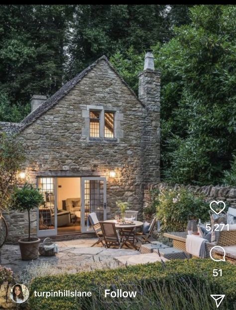 Shepherds Cottage, Cotswold Cottage, Boutique Retreats, Cotswolds Cottage, Rough Luxe, King Sized Bedroom, Stone Cottages, Converted Barn, Inglenook Fireplace