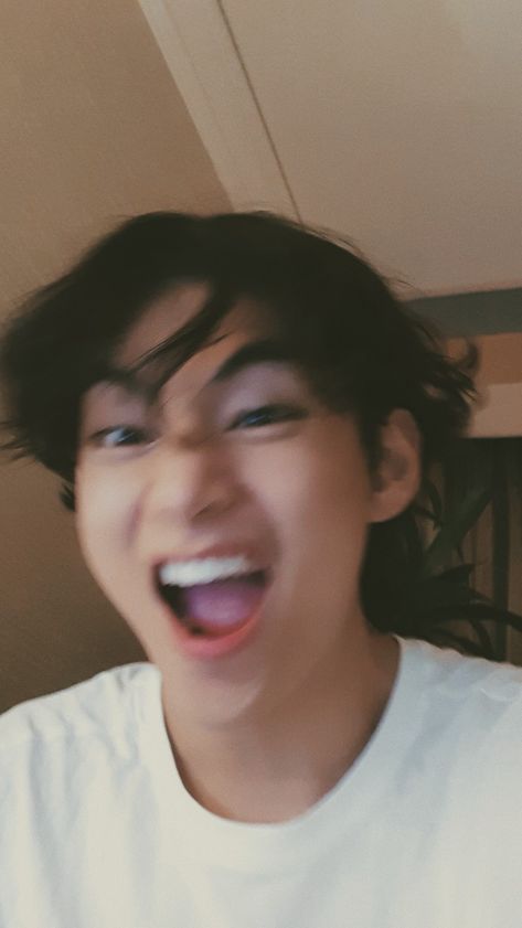 Blur Pic, Funny Face, Bts V, Blur, Bts, Funny, Pins