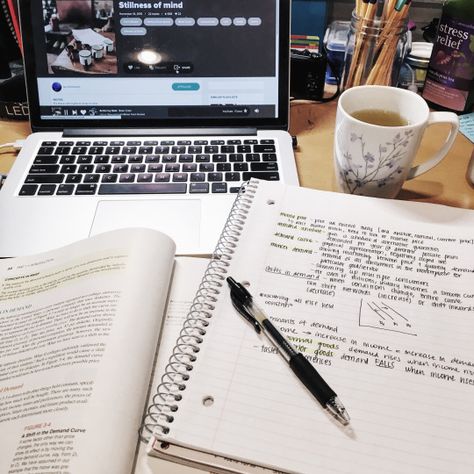 Tea And Study, Note Inspiration, Studyblr Notes, Time Motivation, Coffee Study, Books School, Motivation Study, Desk Stationery, Study Pictures