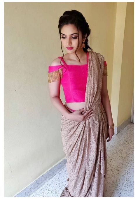 Off Shoulder Blouse Saree, Blouse Designs Images, Latest Blouse Design, Designs Blouse, Blouse Designs Catalogue, Saree Blouse Neck Designs, New Saree Blouse Designs, Orange Saree, Lehenga Blouse Designs