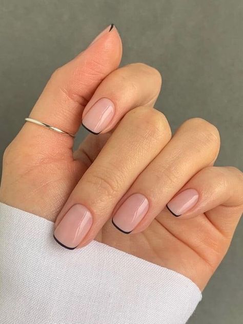 French Manicure Designs, Fall Nail Trends, Minimal Nails, Tip Nails, Black French, Manicures Designs, Minimalist Nails, Chic Nails, Short Acrylic Nails