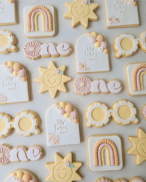 Sunshine Cookies, Sunshine First Birthday, First Birthday Cookies, 1st Birthday Pictures, Twins 1st Birthdays, 1st Birthday Party Themes, Rainbow Cookies, 1st Birthday Themes, Little Miss Sunshine