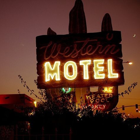 Southwestern Gothic, Mojave Moon, Southwestern Aesthetic, Dani California, Western Signs, Hospital Room, Desert Dream, Bonnie Clyde, Space Cowboys