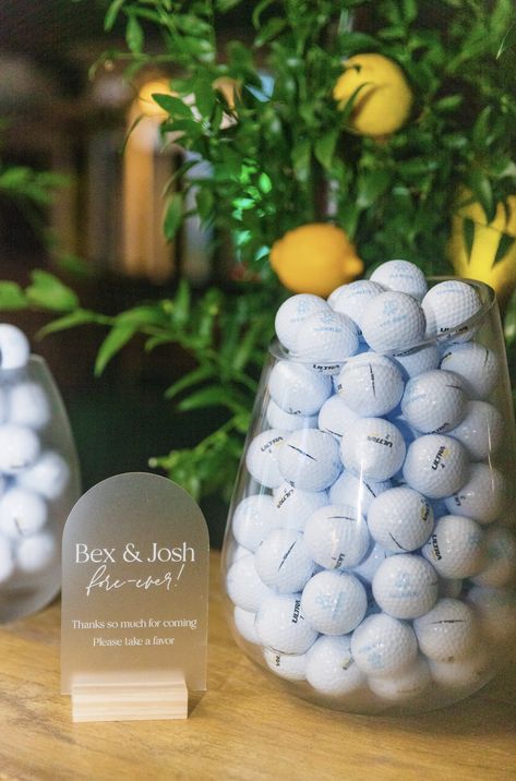 Golf Ball Party Favors, Golf Ball Wedding Favors Display, Golf Tee Wedding Favor, Wedding Golf Balls Party Favors, Masters Wedding Theme, Golf Ball Decor, Engagement Party At A Bar, Golf Themed Wedding Favors, Golf Ball Wedding Favors