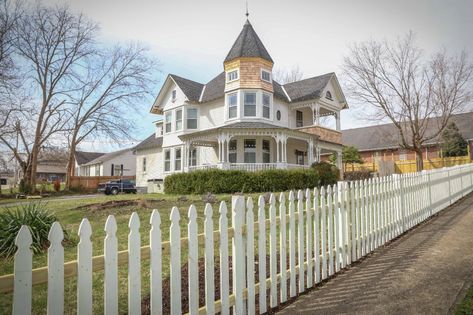 Building a Picket Fence in the Gothic Style Gothic Fence, Stock Tank Hot Tub, Queen Anne House, Haint Blue, Homes Exterior, Cedar Homes, Florida Room, Building A Fence, Stock Tank