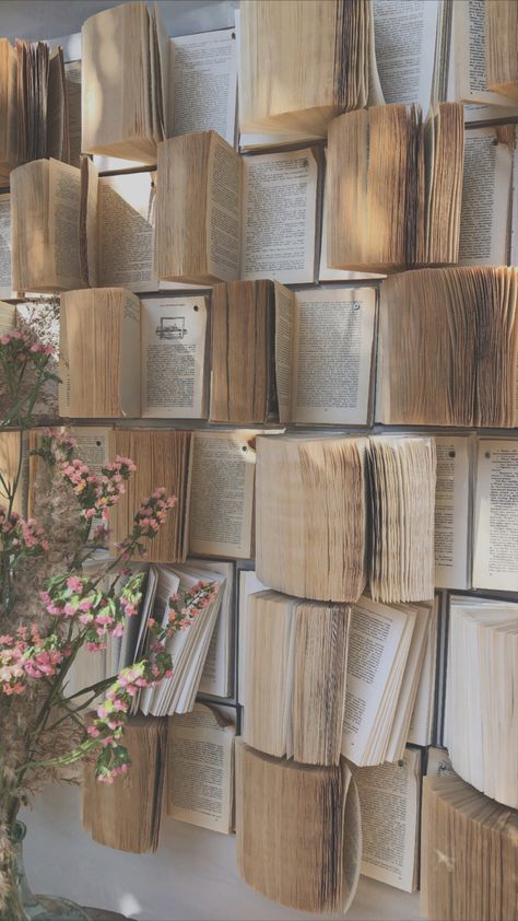 Open Book Pages Aesthetic, Trinity Core Aesthetic, Bookish Wallpaper Desktop, Book Astethic Wallpaper, Book Aesthetic Wallpaper Laptop, Reading Widget, Aesthetic Book Wallpaper, Trinity Core, Maddie Aesthetic