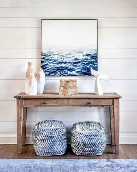 How to Choose the Perfect Coastal Console Decor for Your Home - Trendy Home Hacks Coastal Foyer Entryway Rug, Coastal Entryway Bench Ideas, Entryway Decor Coastal, Entryway Table Decor Coastal, Coastal Entry Table Decor, Coastal Console Table Decor, Hamptons Foyer, Coastal Foyer Entryway, Coastal Console Table