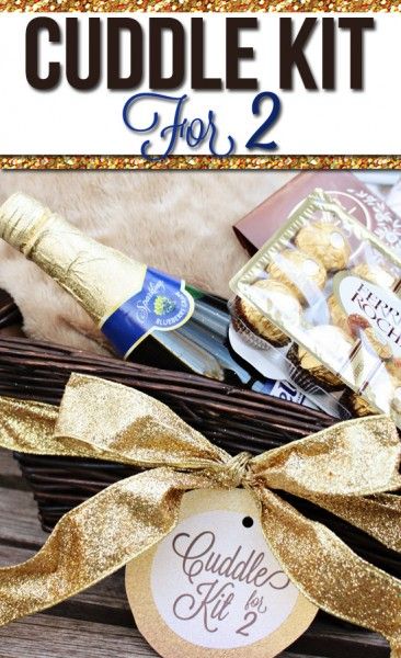 Cuddle kit for 2 .... Leave it at the door for him when he comes home from work! So sweet Mahal Kita, Diy Gift Baskets, The Dating Divas, Cadeau Diy, My Funny Valentine, Basket Ideas, Romantic Gifts, Romantic Gift, Bridal Shower Gifts