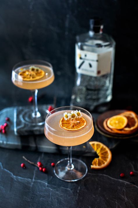 Japanese Roku Gin Cocktail with Orange Blossom Syrup is a perfect drink for the cozy holiday season. The botanical flavors from the highly fragrant gin make this drink refreshing and light. Great as a pre-dinner cocktail! #gintonic #rokugin #rokuginandtonic #gintoniccocktail #rokugincocktails #japanesegin #rokugintoniccocktail Japanese Gin Cocktail, Gin Blossom Cocktail, Pre Dinner Cocktails, Roku Gin Cocktail Recipes, Japanese Cocktails Recipes, Asian Inspired Cocktails, Chinese Cocktails, Japan Cocktail, Asian Cocktails