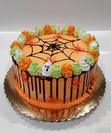 Haloween Cakes, Halloween Bakes, Spooky Desserts, Holiday Cake Designs, Spooky Cakes, Halloween Cake Ideas, Cute Halloween Cakes, Spooky Halloween Cakes, Teacher Wallpaper