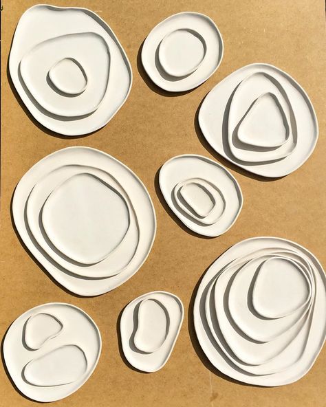 Mix Match Plates, Pottery Throwing, Ceramic Minimalist, Ceramics Artist, Ceramic Trays, Ceramic Cutlery, Handmade Dinnerware, Handmade Ceramics Plates, Clay Plates