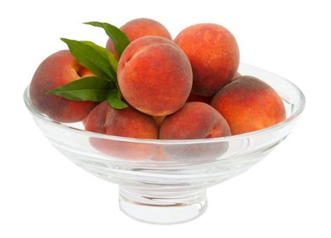 Bowl Of Peaches, Poached Peaches, Seasonal Fruits And Vegetables, Hungarian Desserts, Whats In Season, Fresh Peaches, Savory Dishes, Hungarian Recipes, Peach Recipe