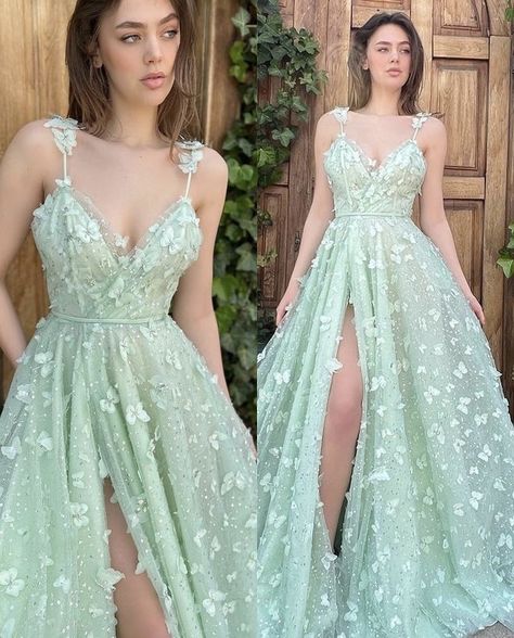 Butterfly Prom Dresses, Butterfly Prom Dress, Lace Butterfly, Body Con Dress Outfit, Soiree Dress, Satin Dress Long, Fashion Designing, Prom Looks, Pretty Prom Dresses