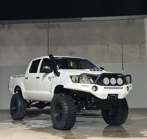 N70 Hilux Modified, Hilux Mods, Overland Tacoma, Toyota Pickup 4x4, Tacoma Truck, Toyota Trucks, 4x4 Trucks, Four Wheel Drive