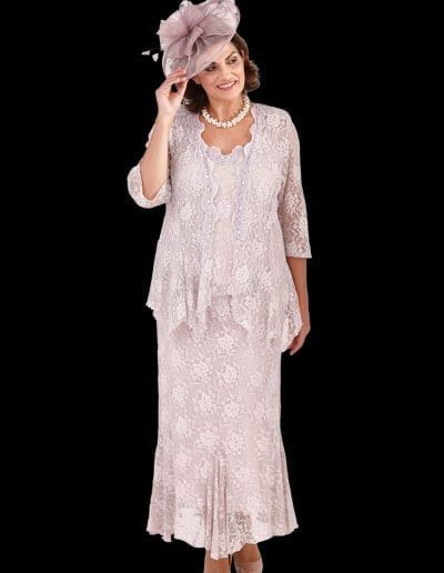 Plus size mother of the bride dresses, outfits & occasion wear | Ann Balon Outfit For Plus Size, Mother Of The Bride Plus Size, Cream Corn, Mother Of Groom, Mother Of Bride Outfits, Bridal Shower Outfit, Corn Casserole, Mother Of Groom Dresses, Bridal Magazine