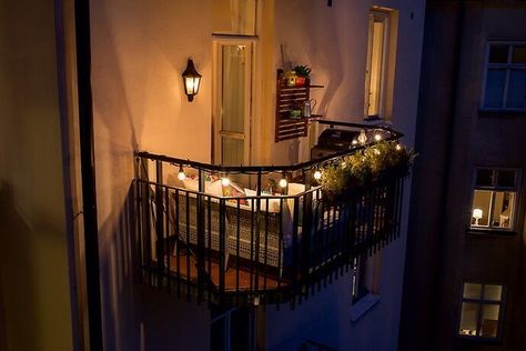 Old Home Remodel, Small Space Interior Design, Small Balcony Design, Porch And Balcony, Target Home Decor, Small Balcony Decor, Apartment Balcony Decorating, Budget Diy, Balcony Design